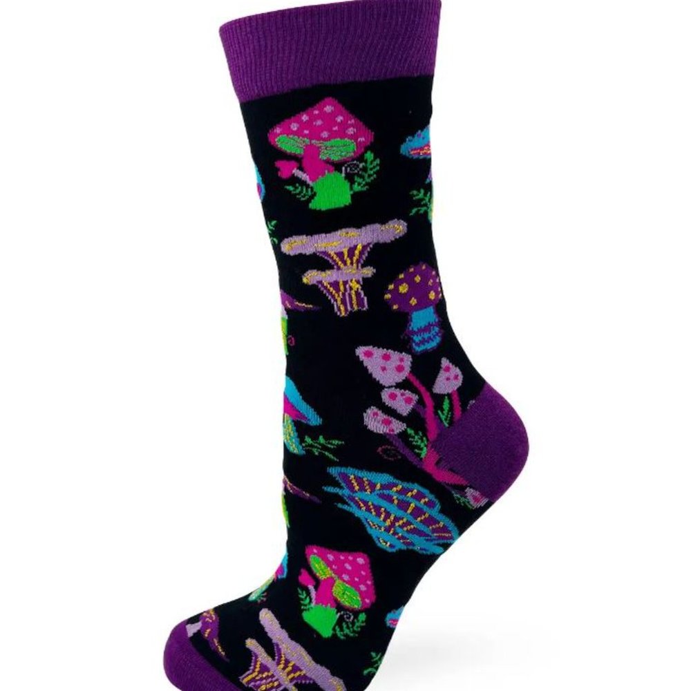 Trippy Mushrooms Women's Novelty Crew Socks - Picture 3 of 3